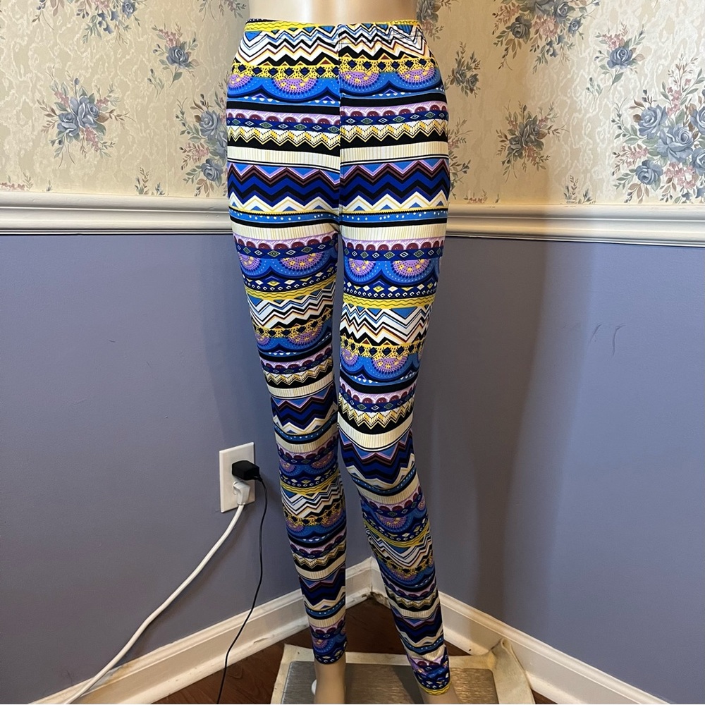 New Mix Blue Colorful Striped Zig Zag Print Leggings, One Size Fits Most